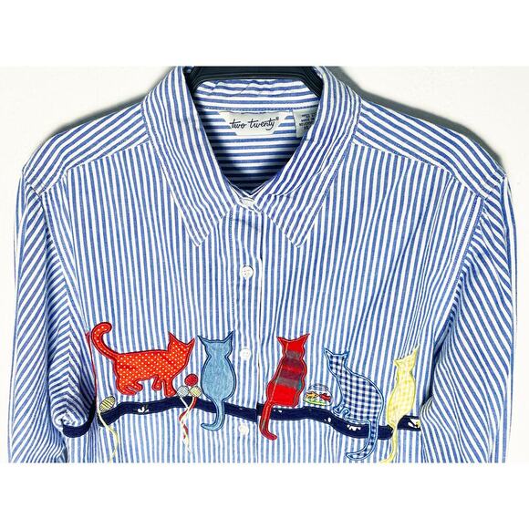 Vintage Two Twenty Women's Blue White Stripe Button Up Cotton Shirt Cat Appliqué - Picture 3 of 6